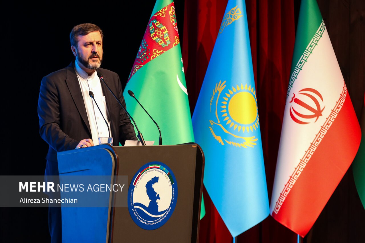 افتتاح اجلاسیه استانداران حاشیه دریای خزر در رشت