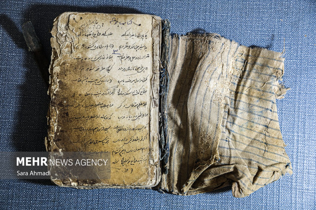  گنجینه مشهد؛ کتاب هایی که در تاریخ سفر کردند