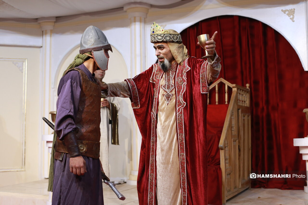 اجرای نمایشواره «بانوی بی‌نشان» در فرهنگسرای خاوران