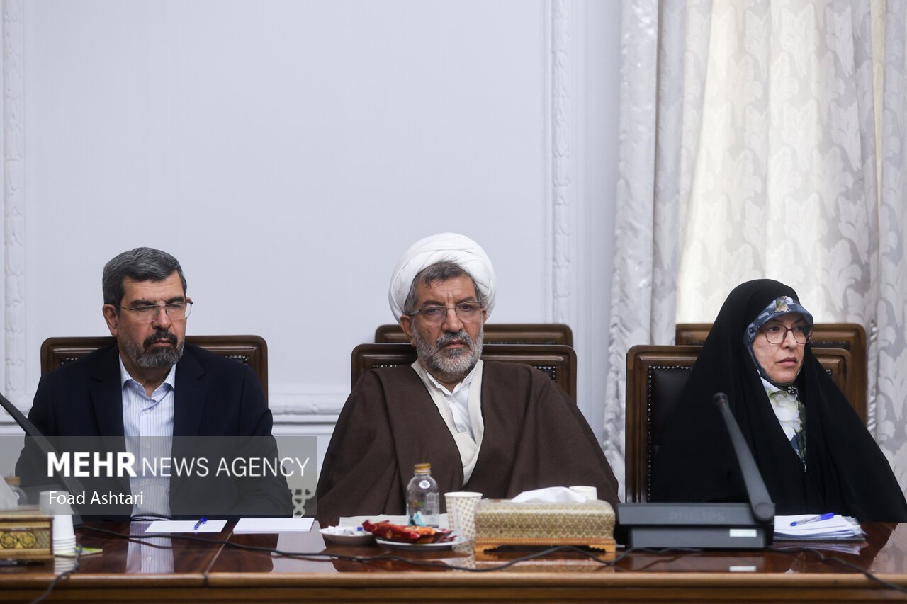 عکس/ جلسه شورای عالی انقلاب فرهنگی