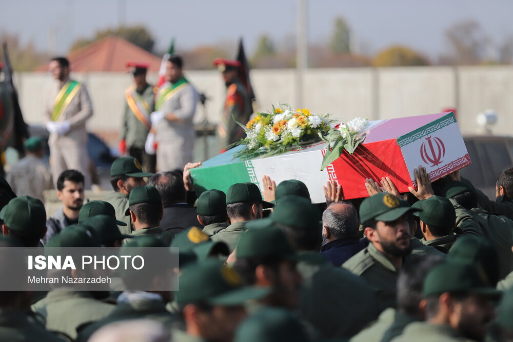 تشییع پیکر مطهر شهدای گمنام - تبریز