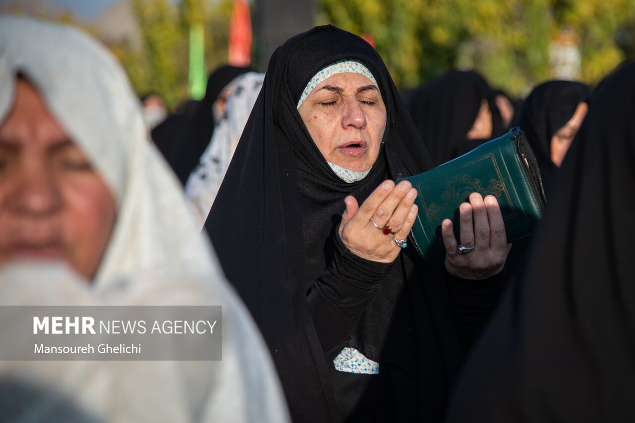 عکس/ اقامه نماز طلب باران در شاهرود