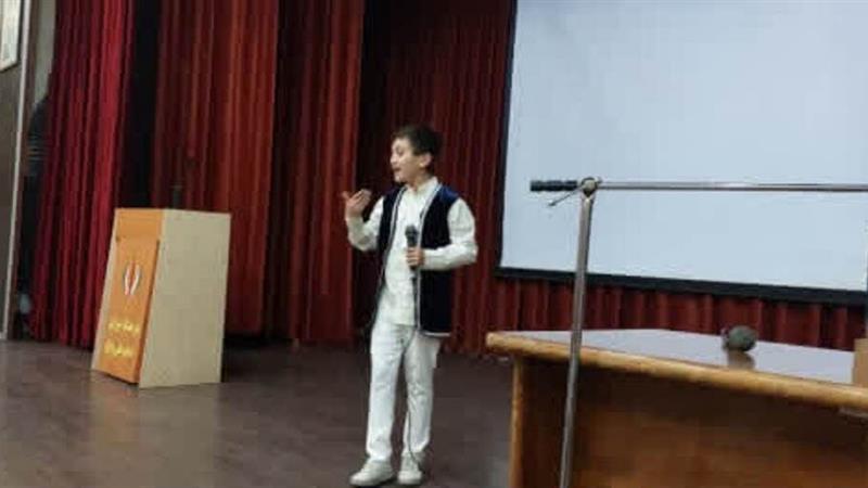 هفته کتاب در البرز با رونمایی از آثار دفاع مقدس و درخشش نوجوانان نویسنده