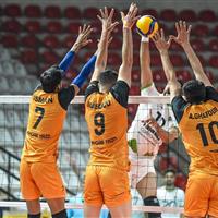 آغاز داغ لیگ برتر والیبال در یزد؛ میزبانی محدود شهداب/ چادرملو پذیرای مهرگان نور است