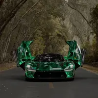 فراری یا الماس متحرک؟