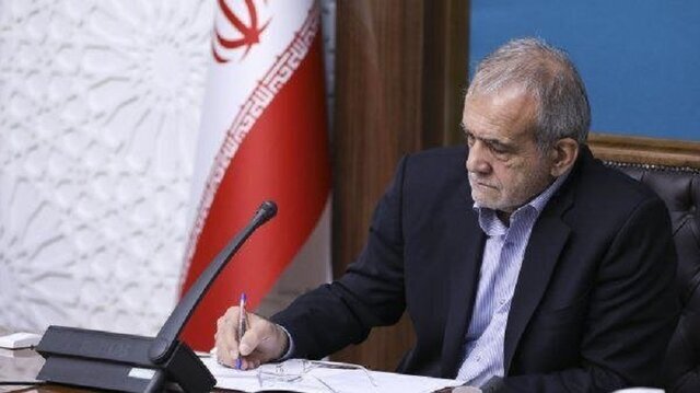 تبریک پزشکیان به تیم دانشآموزی ربوکاپ ایران