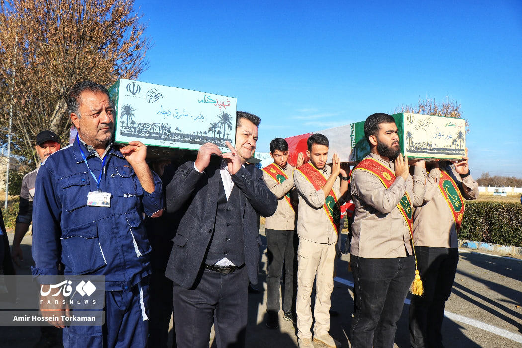 عکس/پیکر مطهر ۸ شهید گمنام در همدان