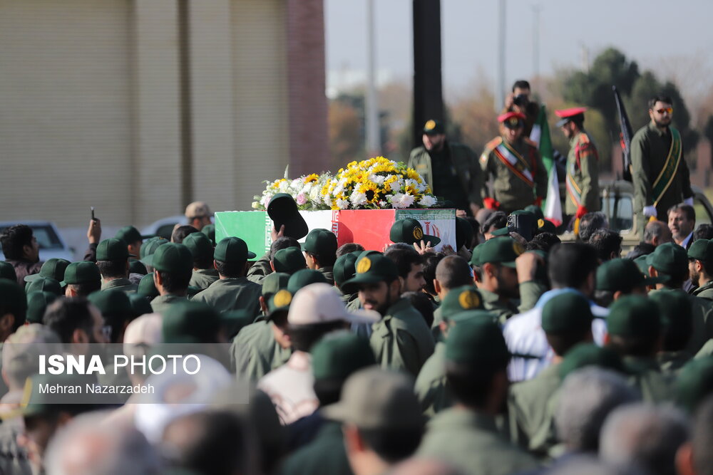 تشییع پیکر مطهر شهدای گمنام - تبریز