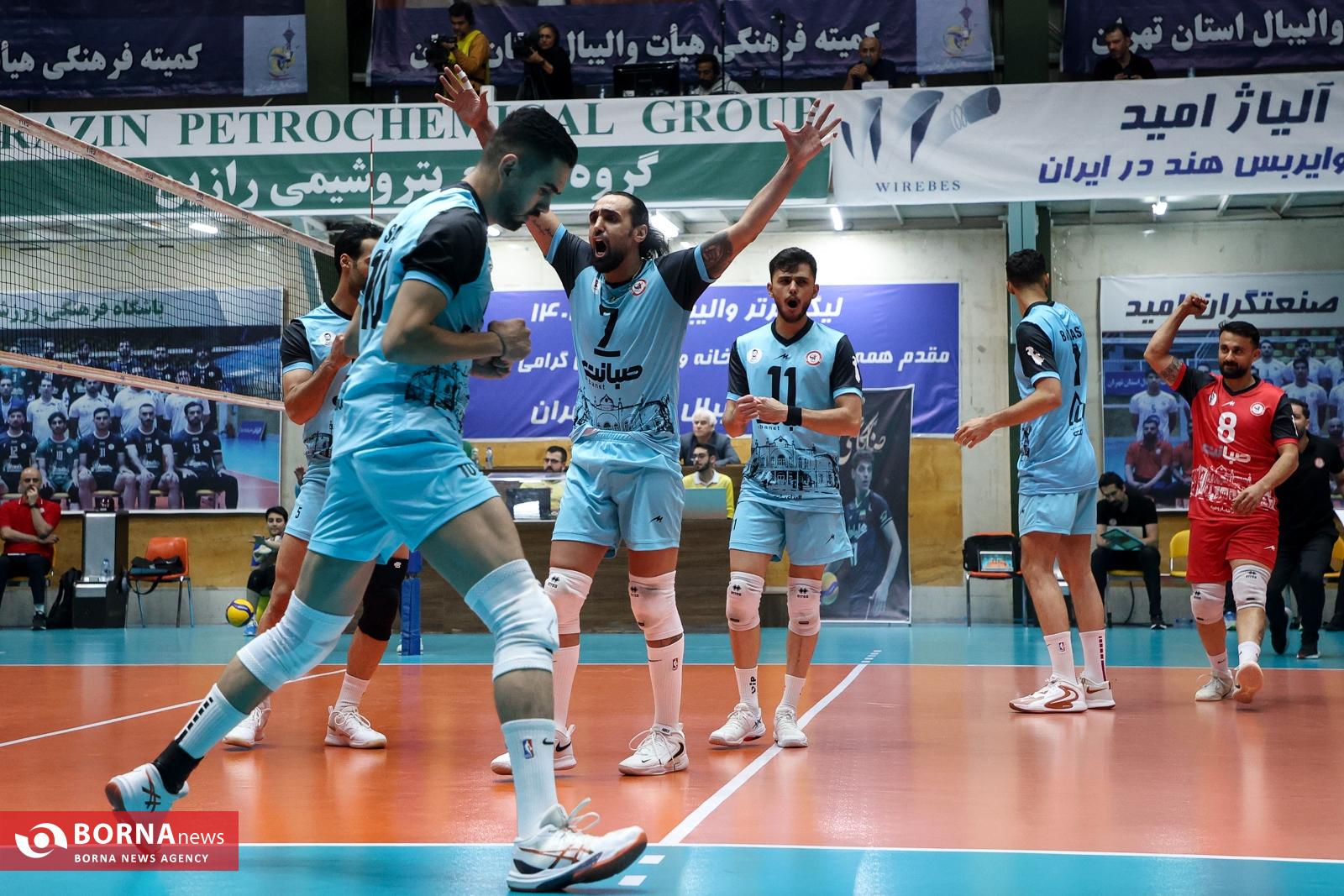 دیدار تیم های والیبال صنعتگران امید ، شهرداری ارومیه