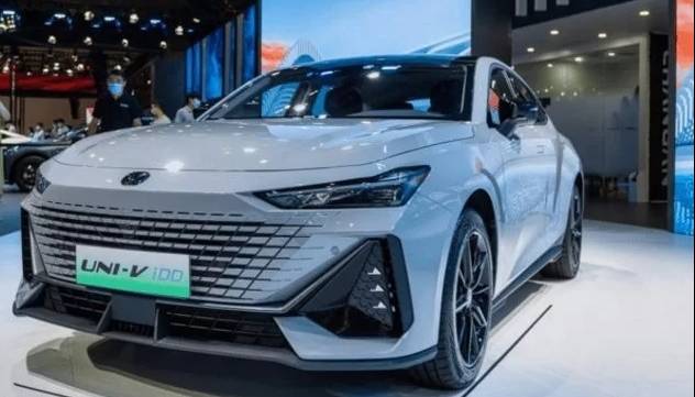 قائم مقام سایپا: تا آمادهشدن زیرساختها، هیبریدیها بهترین انتخاب کشورند