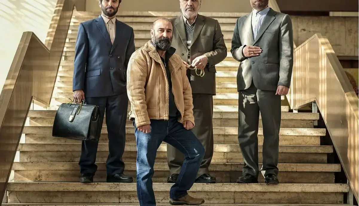 آقای زالو زیر ذرهبین؛ کمدیای با سوژه قدرت، ریا و فرصتطلبی