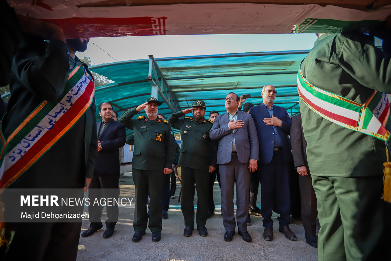 عکس/ مراسم استقبال از شهدای گمنام دفاع مقدس در یزد