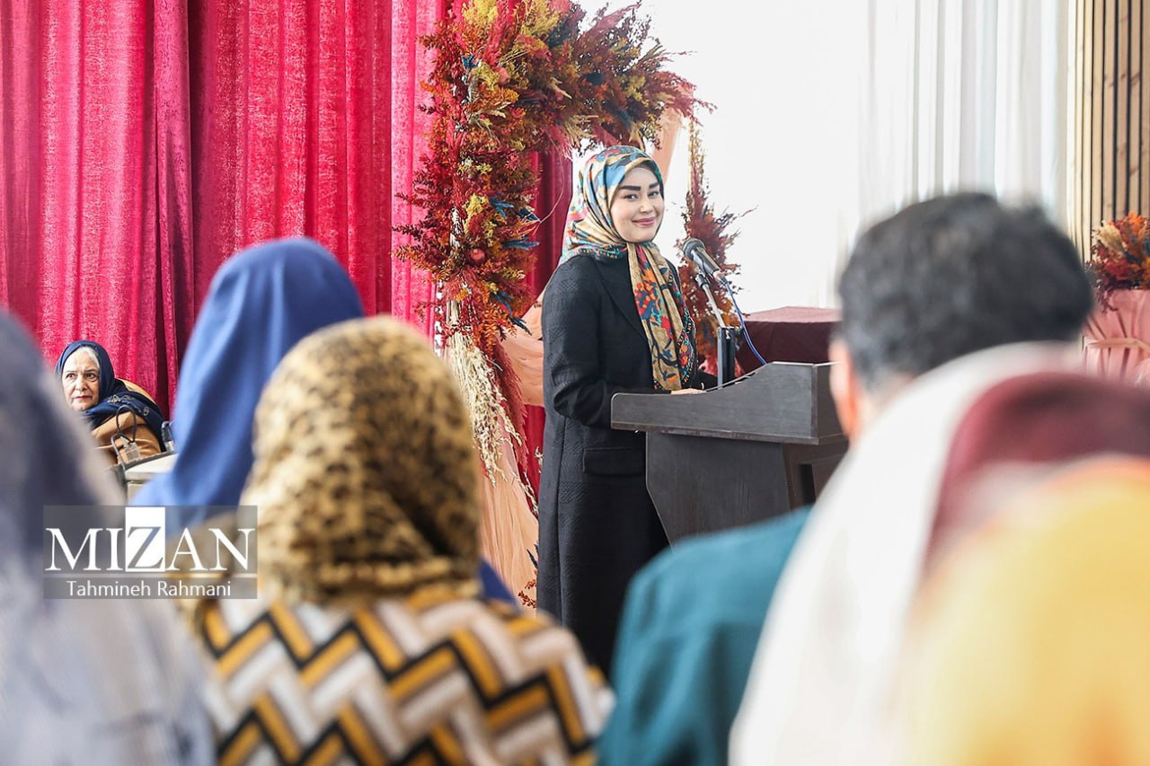 عکس/ حضور همسر دکتر عراقچی در بازارچه دیپلماتیک وزارت امور خارجه