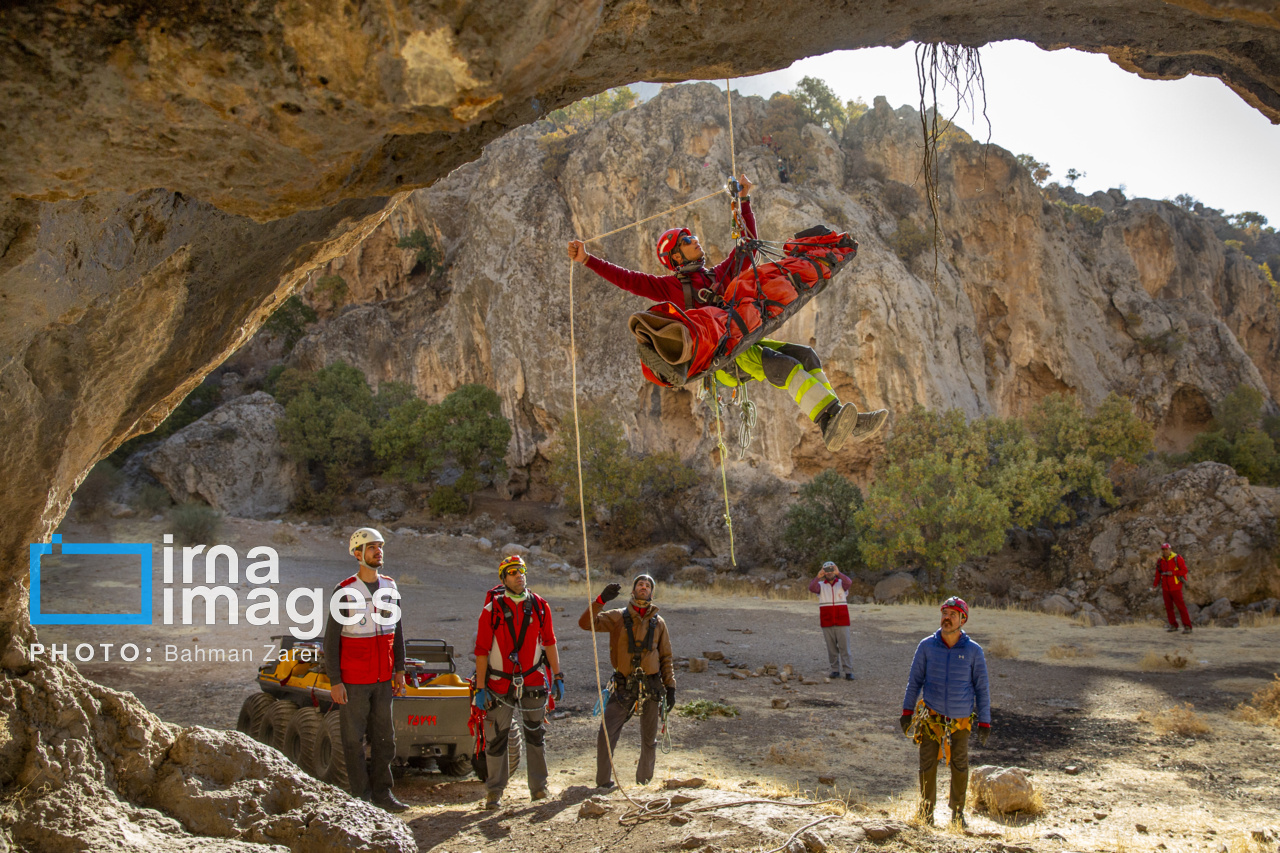 مانور جمعیت هلال احمر در کرمانشاه
