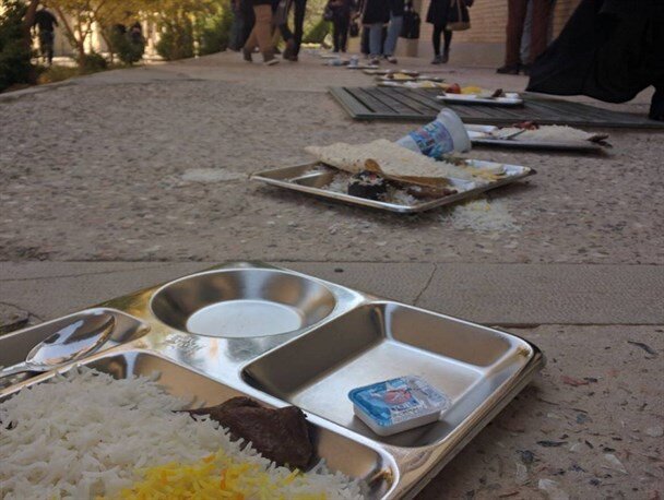 سرپرست دانشگاه: از اعتراض دانشجویان به غذا تعجب کردم