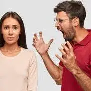 شوهر سالمندم از صحبت با من فراری است