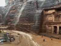 روز بارانی در پترا؛ یکی از زیباترین محوطه‌های باستانی جهان در اردن