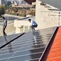 فرودگاه بجنورد به صفحات خورشیدی مجهز شد