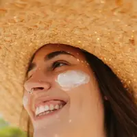 کرم ضد آفتاب زینک اکساید، محافظی قوی و ایمن برای پوست