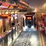 اولین تراموای بدون ریل جهان در چین