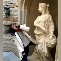 گلچینی از عکس‌های خلاقانه با مجسمه‌ها