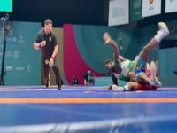 ساروی دنیا را روی سر کشتی‌گیر عربستانی خراب کرد