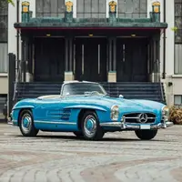 یکی از زیباترین کدهای آبی جهان بر تن این مرسدس بنز ۳۰۰ SL 