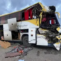 برخورد اتوبوس با تریلی در جاده سبزوار؛ ۲۸ نفر مصدوم شدند