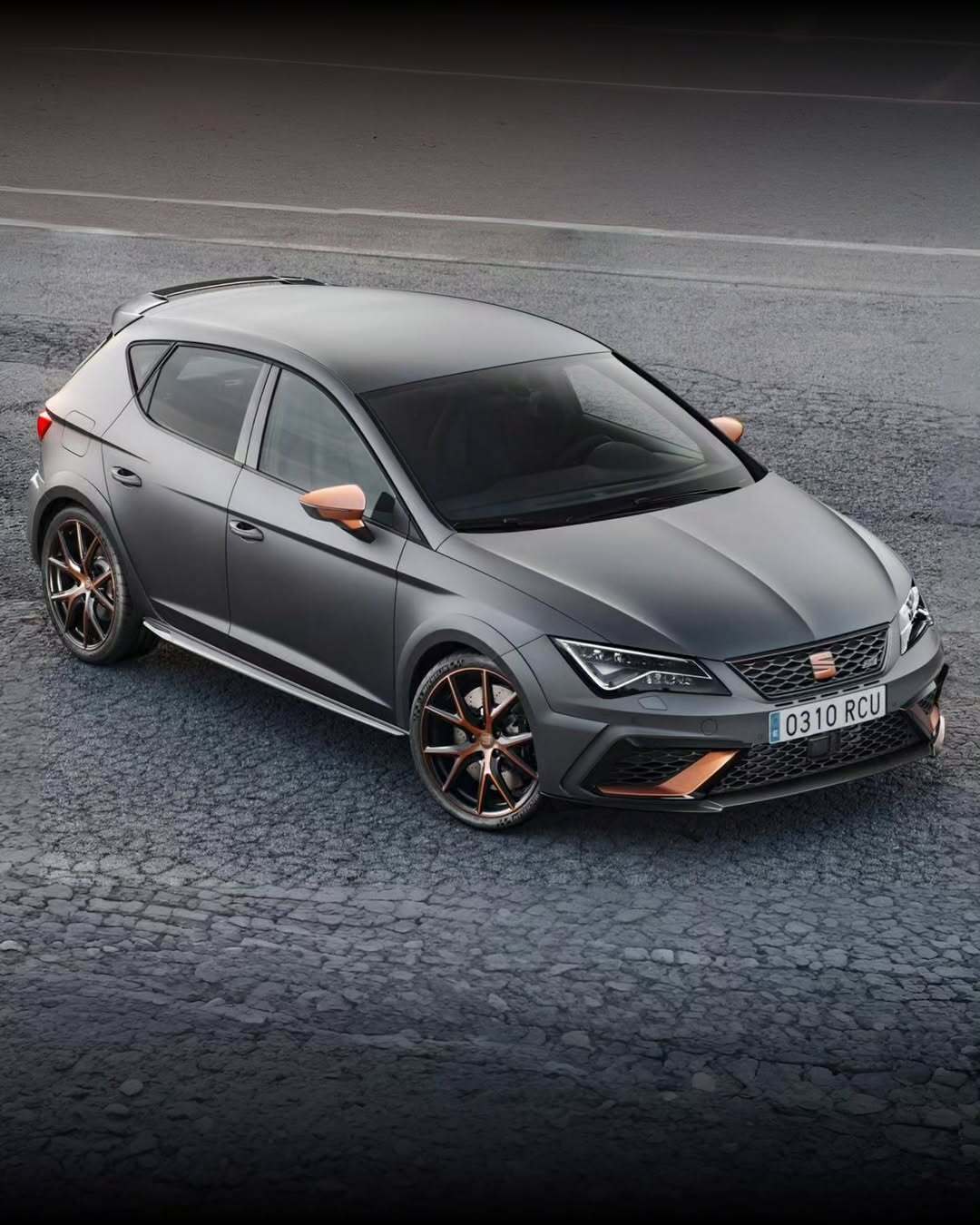 سئات لئون کوپرا آر؛ آیا شما هم این خودرو را زیباترین هاچ بک جهان می دانید؟ 