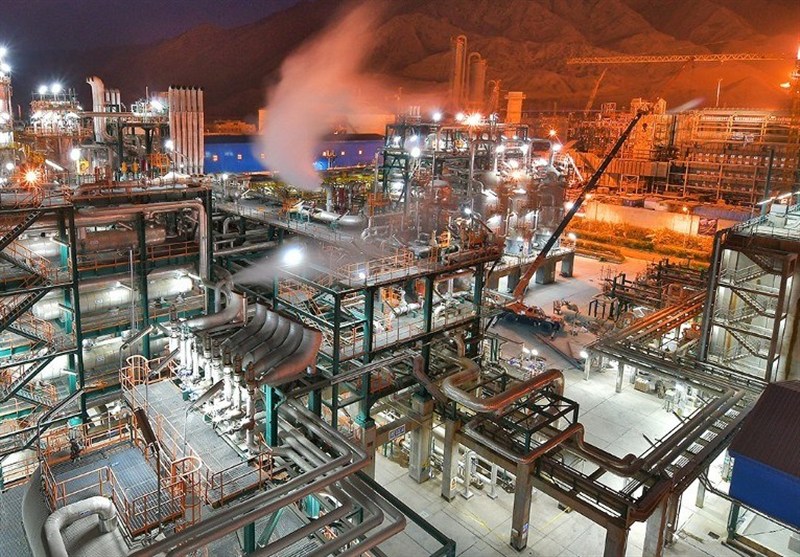 هشدار درباره کسری منابع هدفمندی؛ پتروشیمی‌ها 200 همت بدهی خود را ندادند