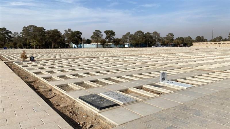 قطعه ۹۰ بهشت زهرا مختص افراد خاص نیست