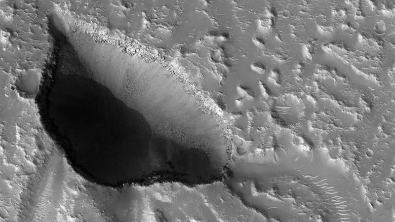 دانشمندان چین: زیر سطح مریخ شاید زندگی پنهان شده باشد!