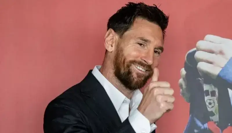 اشک لیونل مسی در آمد؛ به بارسا برمیگردم