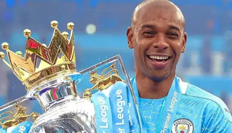 خداحافظی اسطوره منچسترسیتی