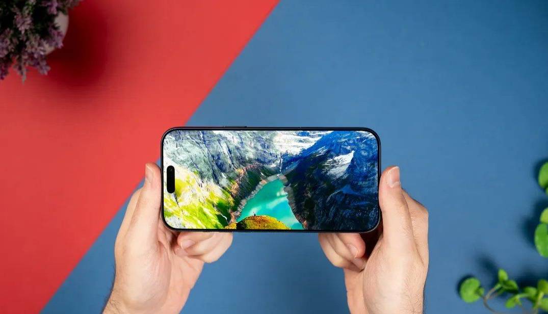 سامسونگ تعداد بیشتری پنل اولد برای آیفون ۱۷ می‌سازد