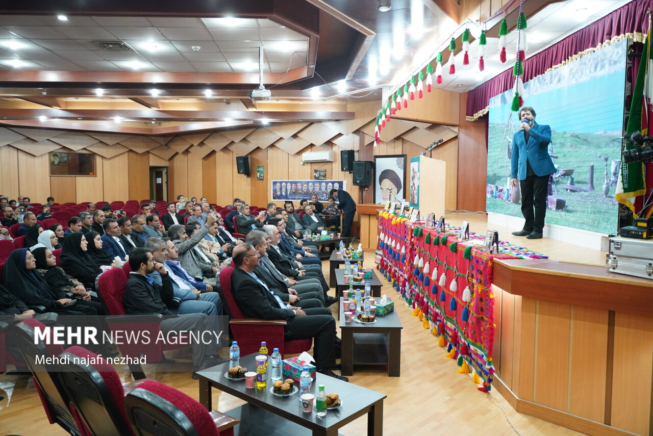 آیین گرامیداشت هفته کتاب در یاسوج