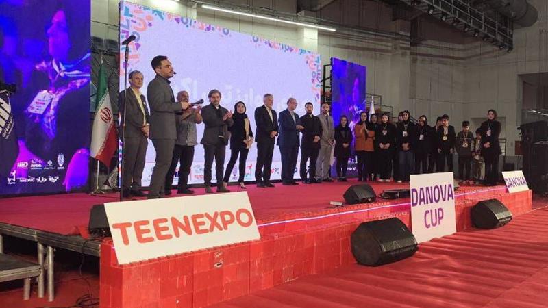 نوابغ کوچک، افتخار بزرگ؛ برترینهای دانوا ۱۴۰۴ مدالها را به گردن آویختند