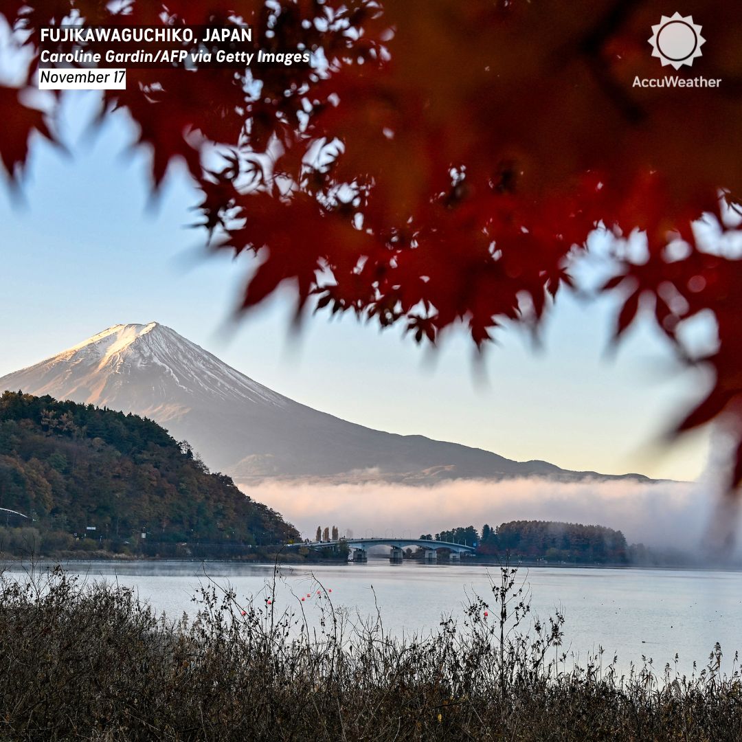 مناظر پاییزی با کوه فوجی ژاپن 