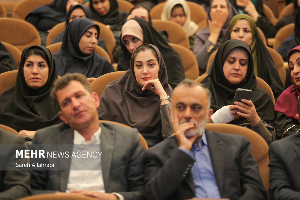 آیین گرامیداشت روز کتاب و کتابخوانی در شیراز