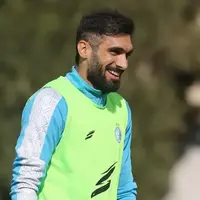 عارف آقاسی در باند فرودگاه برای پرواز دوباره