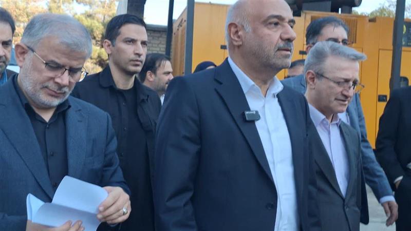 بازدید وزیر تعاون از  یک کارخانه تولید  پوشاک در کرج