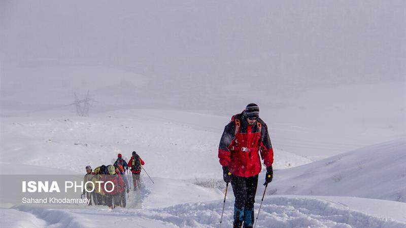 سوزباد و خطر انحراف از مسیر در کوهستانهای کشور/ ارتفاعات تهران آلوده میشود
