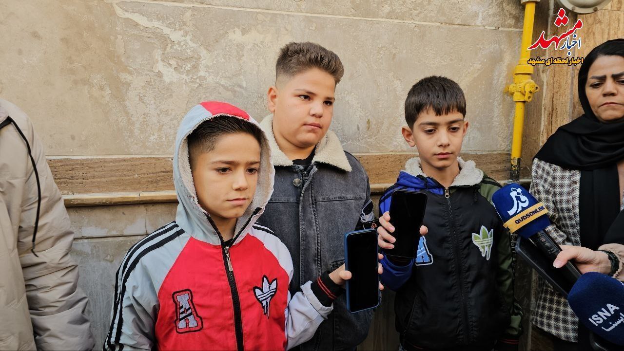 عکس/ بازسازی صحنه جرم سرقت موبایل با ساطور در مشهد