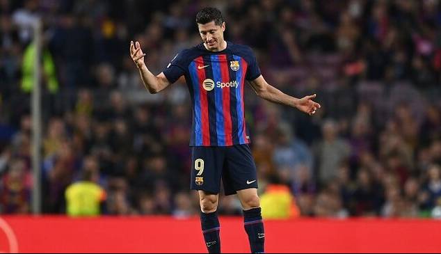 درخواست بارسلونا از لواندوفسکی: دیگر گل نزن!