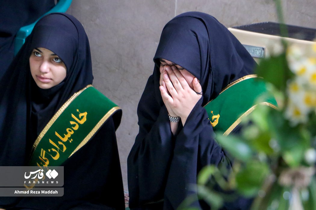 میزبانی دانش‌آموزان شیرازی از شهدای گمنام