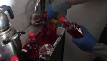 فروش رنگ صنعتی به جای زعفران!