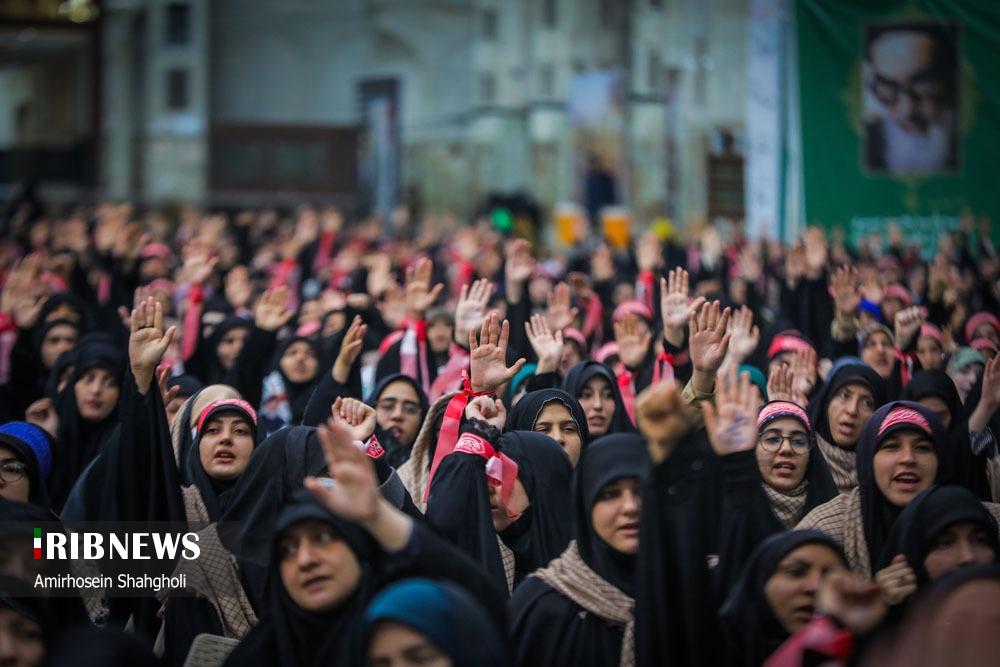 گردهمایی دانشجویان و طلاب بسیجی با حضور رئیس مجلس شورای اسلامی