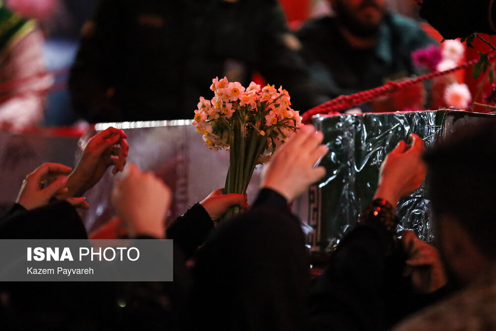 عکس/آیین استقبال از پیکرهای مطهر شهدای گمنام ،کاشان