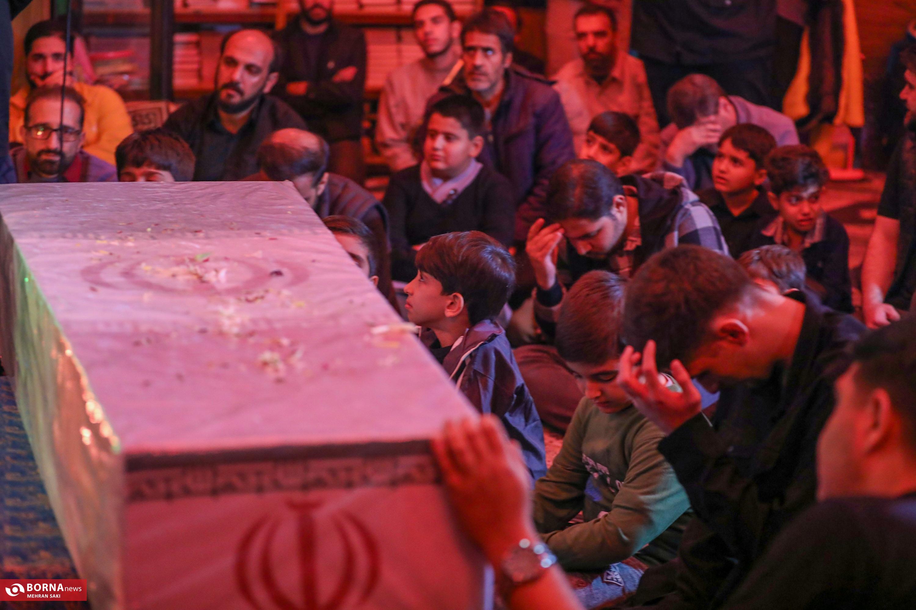 محفل وداع با شهید گمنام در مسجد چهارده معصوم اراک