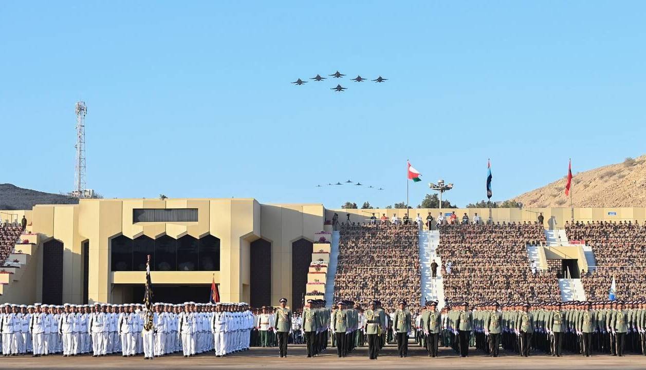 رژه نیروهای مسلح عمان در سالگرد تاسیس دولت البوسعیدی